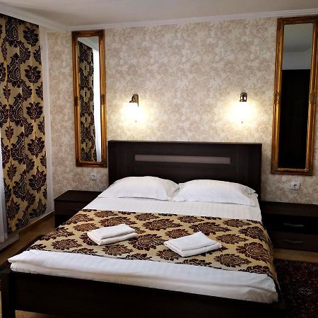 Panzio Status Apartment Hajdúszoboszló Екстериор снимка