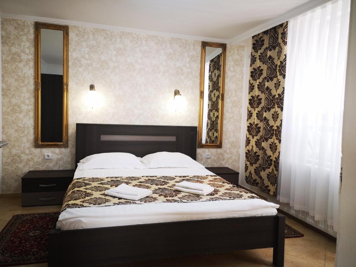 Panzio Status Apartment Hajdúszoboszló Екстериор снимка