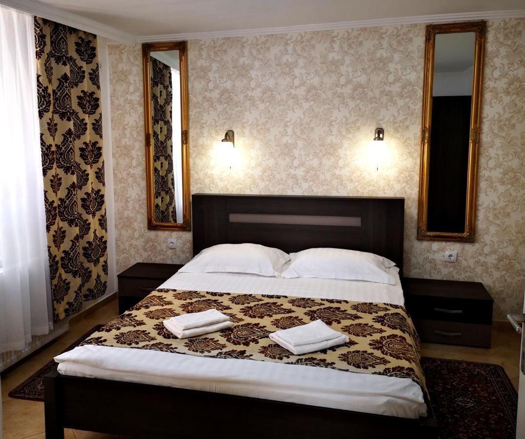 Panzio Status Apartment Hajdúszoboszló Екстериор снимка