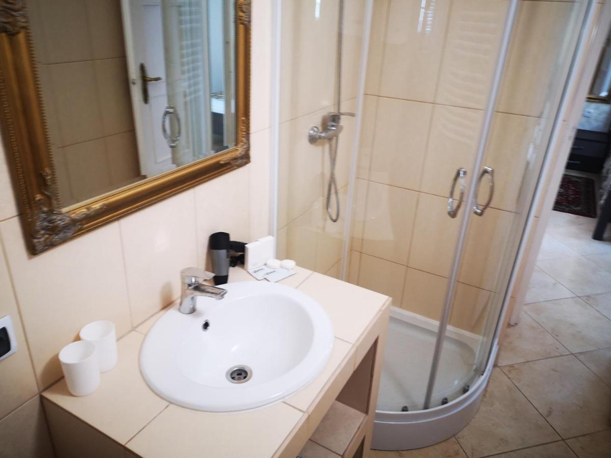 Panzio Status Apartment Hajdúszoboszló Екстериор снимка