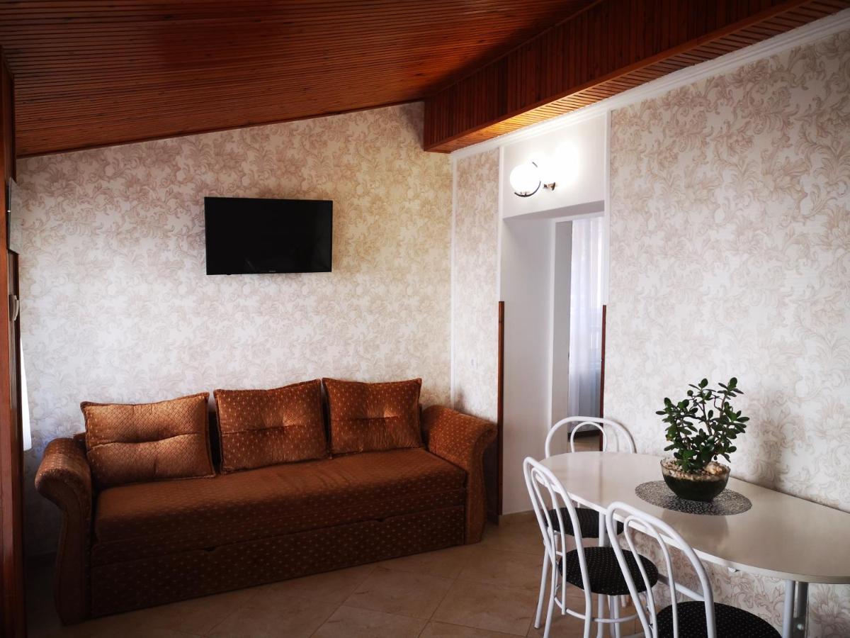 Panzio Status Apartment Hajdúszoboszló Екстериор снимка