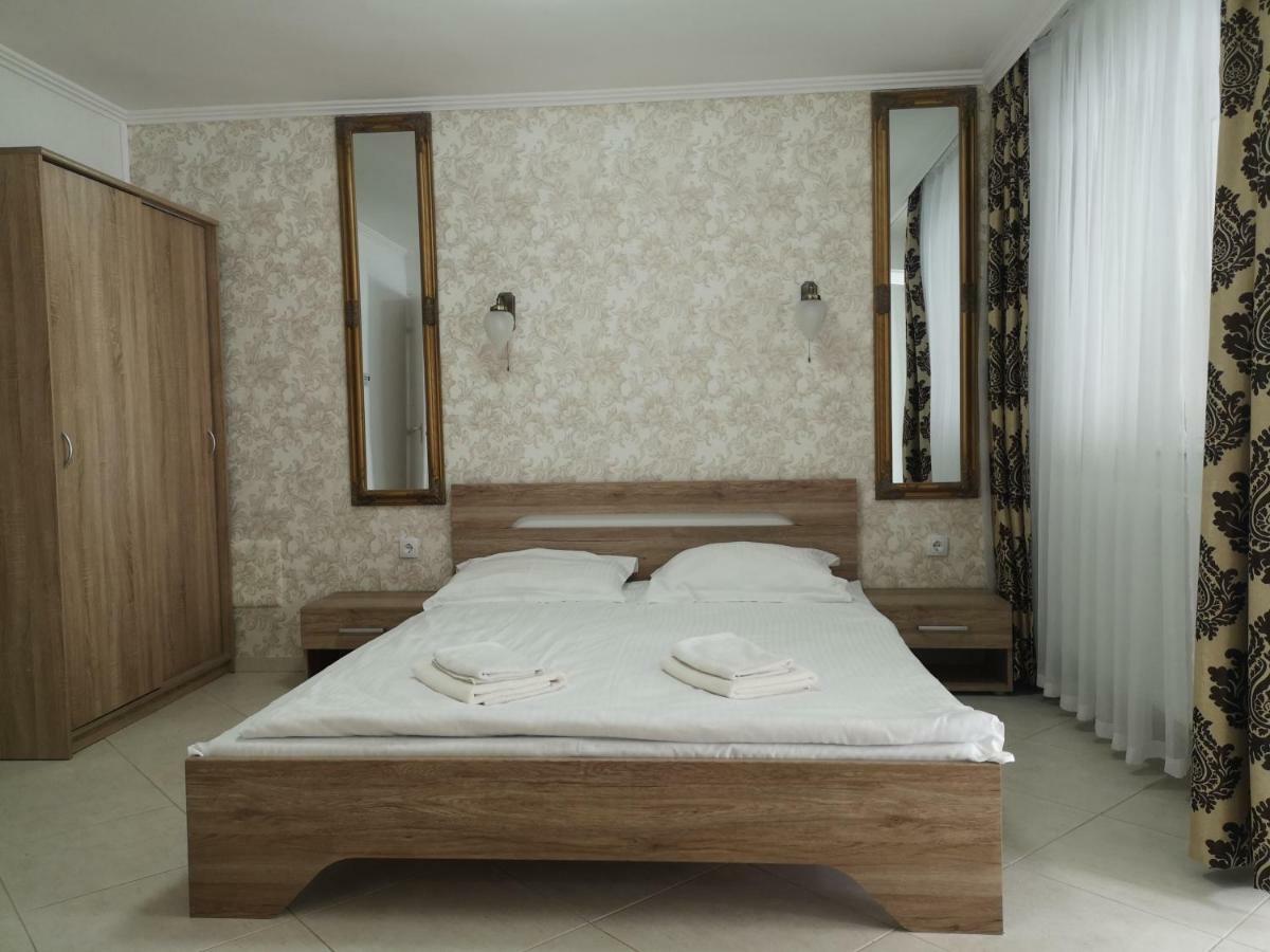 Panzio Status Apartment Hajdúszoboszló Екстериор снимка